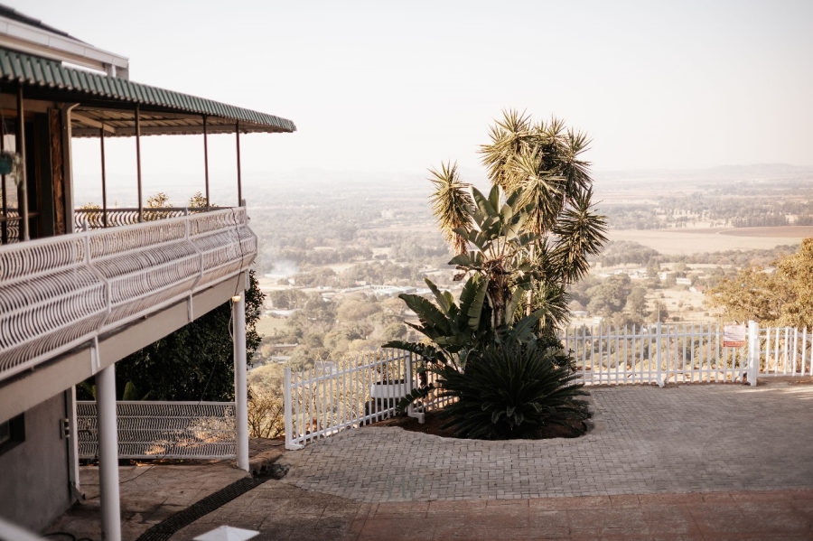 7 Bedroom Property for Sale in Waterkloof A H North West